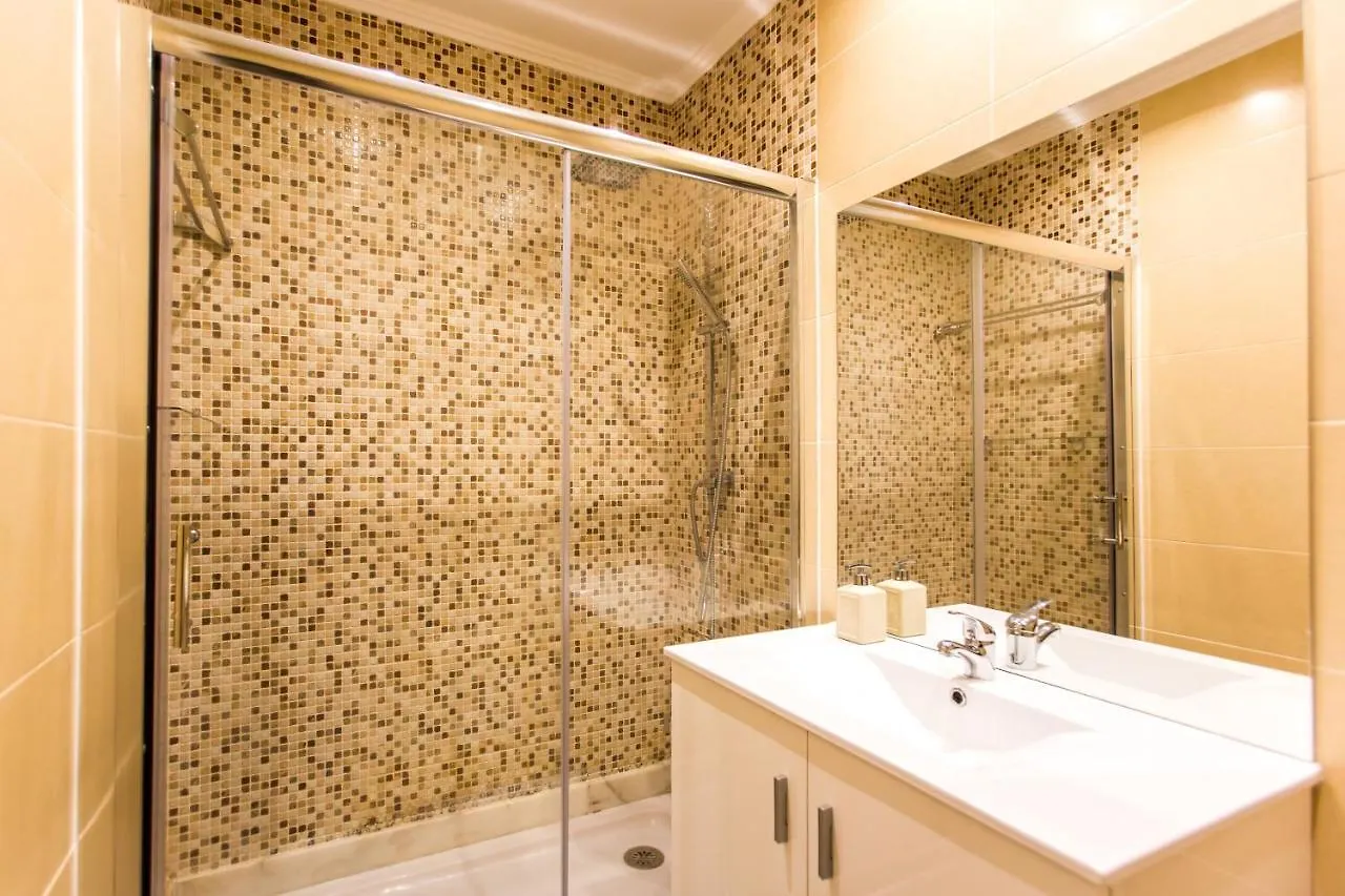 Belem! Charming 2 Bedroom Apartment W Terrace, Wifi & Free Street Parking Lisbon