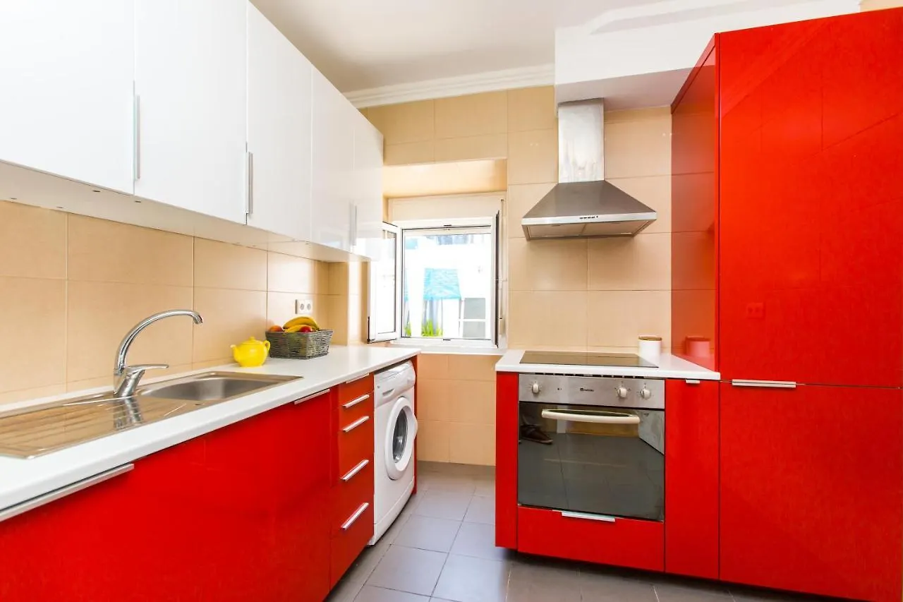 Belem! Charming 2 Bedroom Apartment W Terrace, Wifi & Free Street Parking Lisbon
