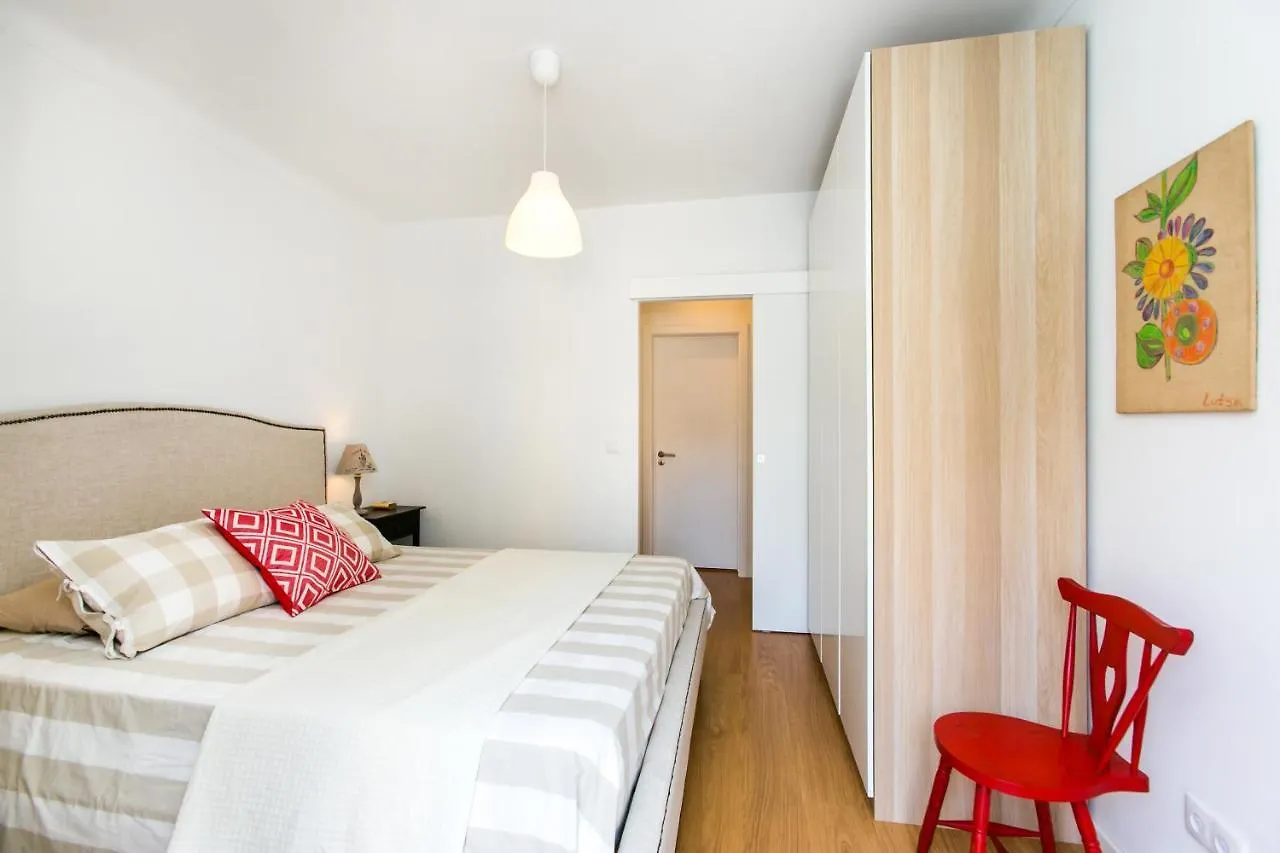 Belem! Charming 2 Bedroom Apartment W Terrace, Wifi & Free Street Parking Lisbon Portugal